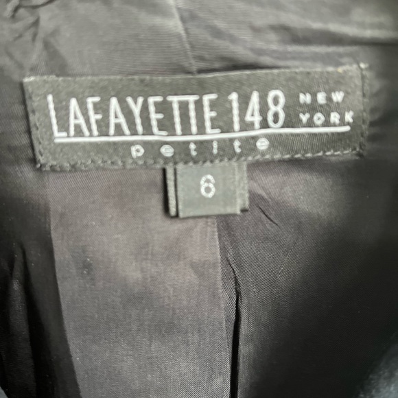 Lafayette Black Crop Blazer ❤️ - Picture 4 of 6